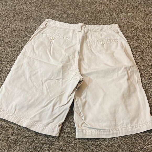 ST. John’s Bay Classic Khaki Men’s Shorts Size 32 - Picture 3 of 7